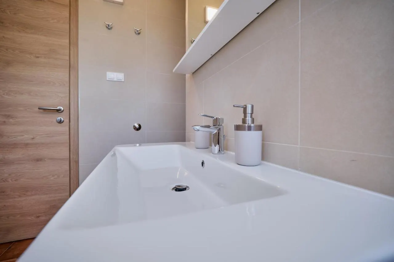 Anovi Holiday Homes By Litto Trogir Apartment