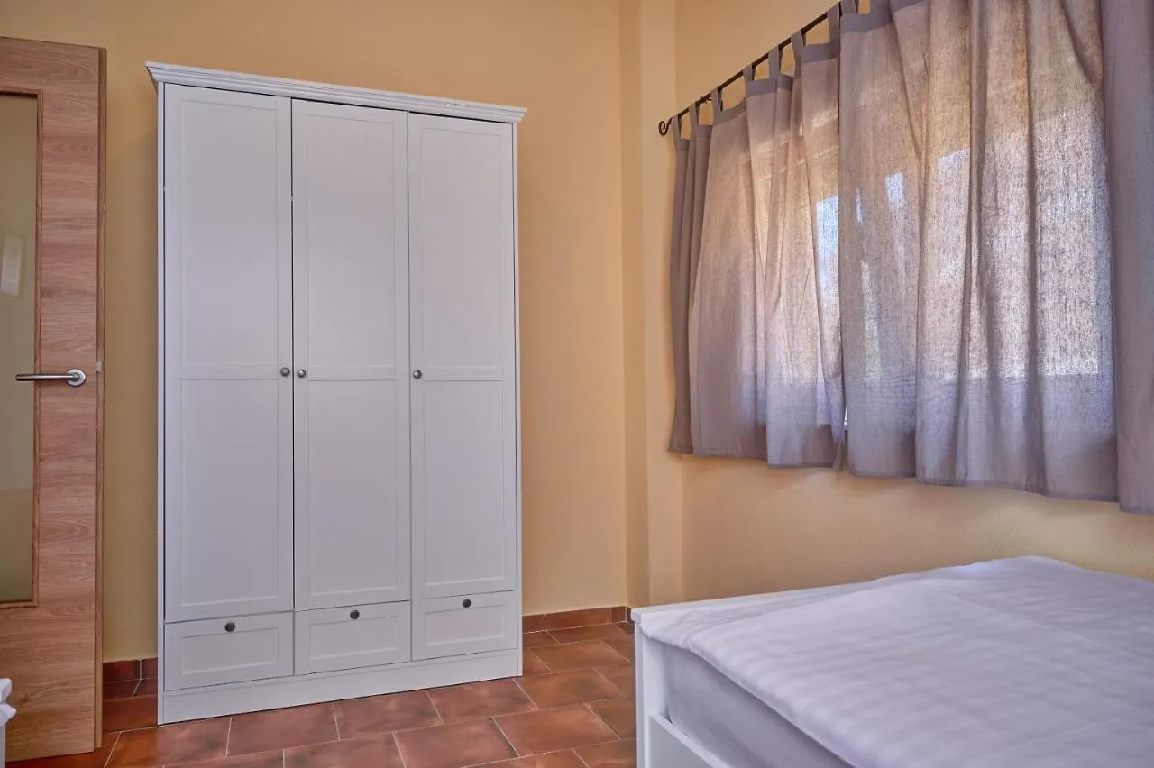 Anovi Holiday Homes By Litto Trogir Apartment