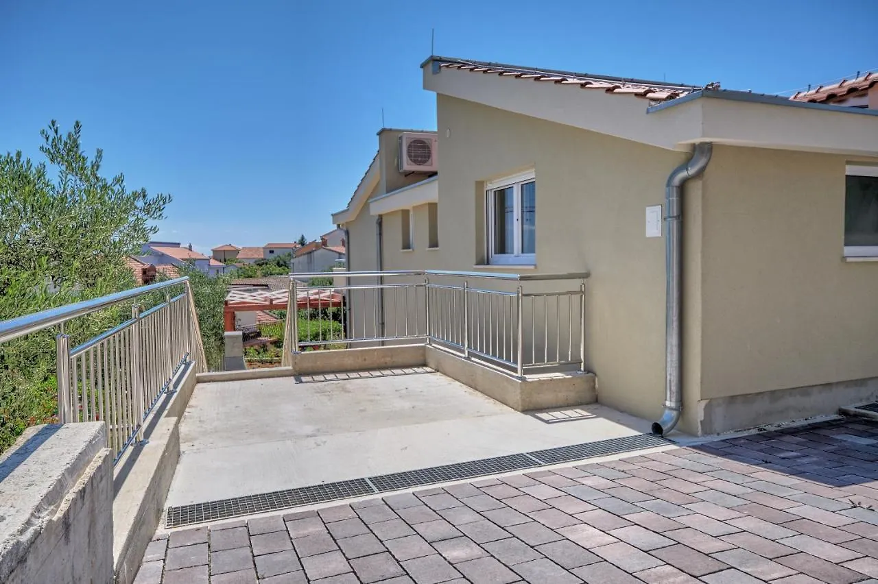 Anovi Holiday Homes By Litto Trogir