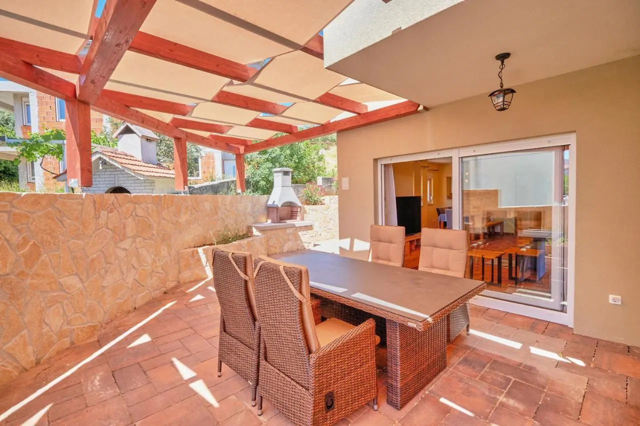 Anovi Holiday Homes By Litto Trogir 0*,